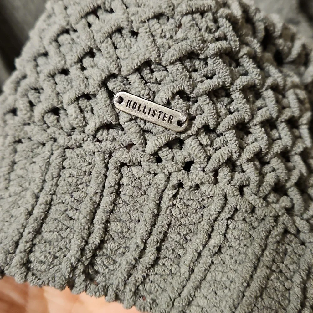 Hollister Open Front Sweater Size Medium - Picture 4 of 6